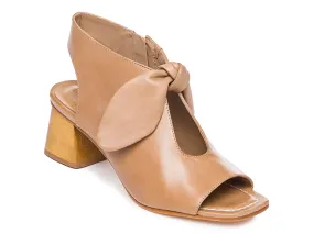 Bernardo Lizzie ankle boots, sand